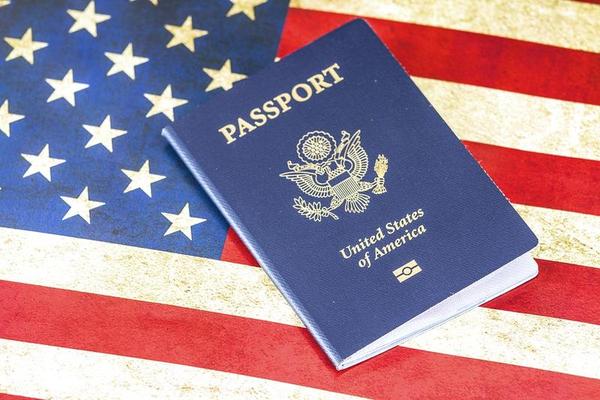 Quer seu visto para entrar nos Estados Unidos? Monitora o que você diz nas redes sociais